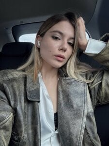 AliceTeaseのPublicの 5枚の写真