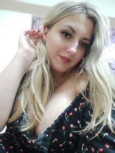 Sweet-Pixie Public Pic 4