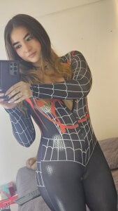 Shanntal_: Spider hot babe ( 2 фото)