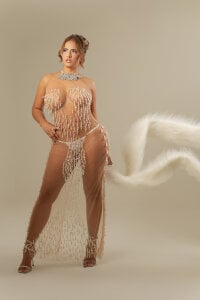 SofiaReyes1 Silent Allure 💫 صورة واحدة|SofiaReyes1 Silent Allure 💫 صورتان|SofiaReyes1 Silent Allure 💫  5 صور|SofiaReyes1 Silent Allure 💫  5 صورة