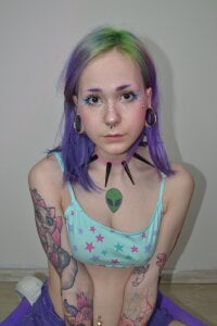 L_oly Public Pic 8