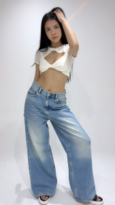 MiaHunttのSexy body😏の 2枚の写真