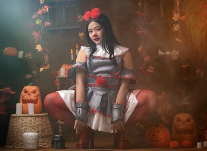 Trick or treat, you decide🎃🖤 de Just_valen  3 photos