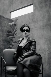 ElleDiane Black & White Pic 3