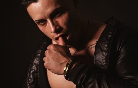 connorsmithvip Cheers Pic 2