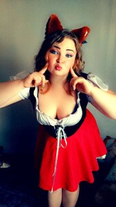 Mila_Moons
