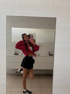 TashaCajune Cute, right? 👉👈 Pic