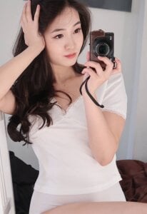 SeulBi Sana Pic 2