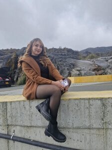 Katalina_Evans new landscapes 🫦⛰️🏔️ Foto 4