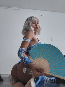 SAT--SU_U Kitana Foto