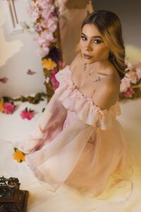Lezy_ Spring Petals 🌷 Photo 7