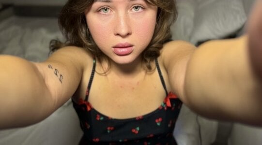 Roxie_White Public Pic 7