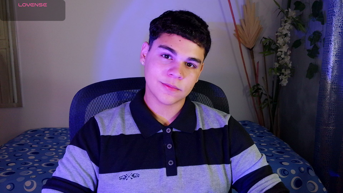 eithan_jonnes 热门图片 5211