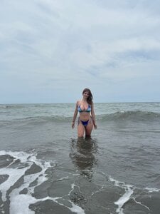 _Alice_1 Trip to the beach Pic 9