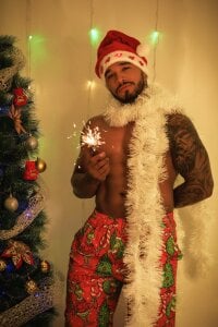 bruno_miller_ Christmas Temptation 2025 🎄 🎁 ❄️ Pic 8