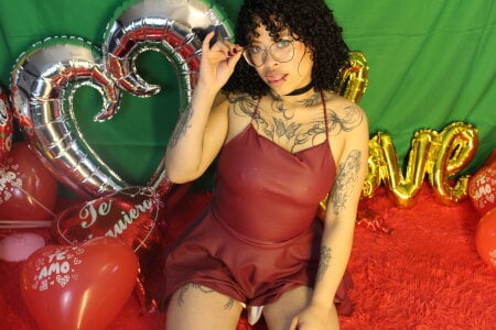 mia_hernnandez Happy Valentine's day!! Pic