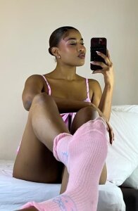 selena_monroy 🍓🧁sweet strawberry pie🥰🫦 Pic