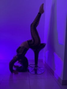 ally_sun__ Neon Gravity Pic 3