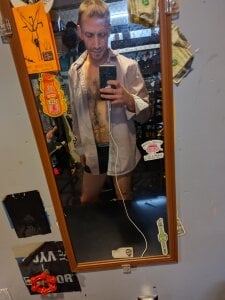 Urs_Truly_ Public Pic 2