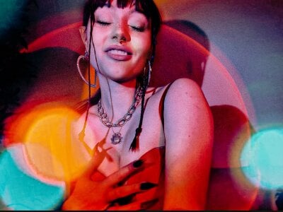 Ungoliant_Kiss Public Pic 3