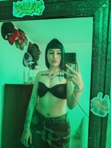 luciana_ch_2 Public Pic 2