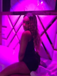 emii_brownPublic Bild