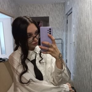 GirlFromHell88 Public Pic 4