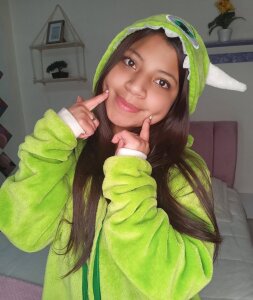 Tina_Little18