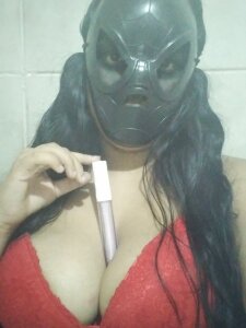 Elisa120 Public Pic 4