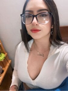 Kloe_Novoa Public Pic 9