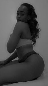 NUBIANSAINT Public  3টি ছবি