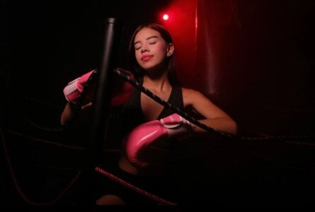 BellaMoon_ BOXING Gambar 2