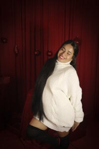 zoe_longhair MERRY CHRISTMAS Pic 4