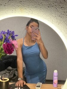 DeloresOkoren just be close to me😋 Billede