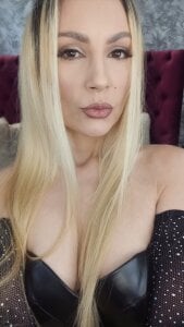 BlazzingASS You can't look away Pic 7