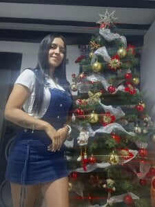 SuzanSmithh Merry christmas 2025 Pic 2