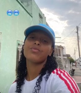 OrianaAndCouple Public Gambar 5