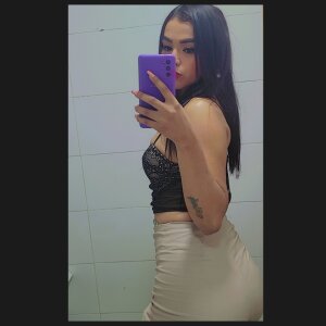 top_latina_milk Public Pic 2