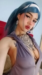 Roxy-Sweett Eyes on Me👁️ Pic 2