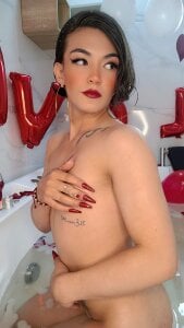 CameronVenus San Valentine Day Pic
