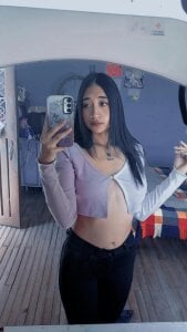 Judy_Hot Public Pic 2