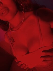 LILI_CANDIES69 Happy new year🎁✨ Pic