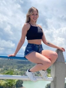 MissNaughtyClassのPublicの枚の写真