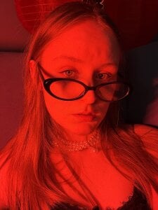 VivienLeeigh Your Vivien💋 Pic 2