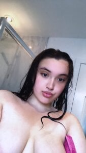 stonerprincessxox Meeee👀 Pic 2