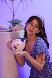 Hotary_Yuko Alice in Wonderland Pic 8