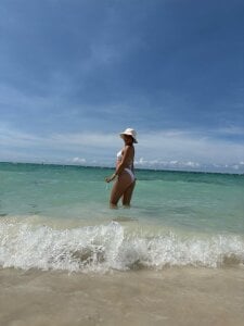 Monttserratt Beach days 🌞⛱ Pic 3