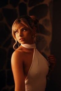 Manelykmoon_ elegant white 사진 3