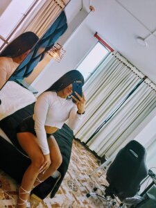 Emily_Hotss Public Pic 6