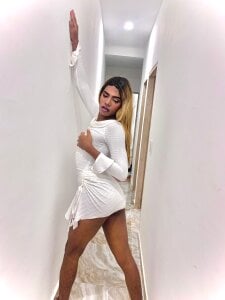 stefany_bitch: strawberry ( 2 фото)